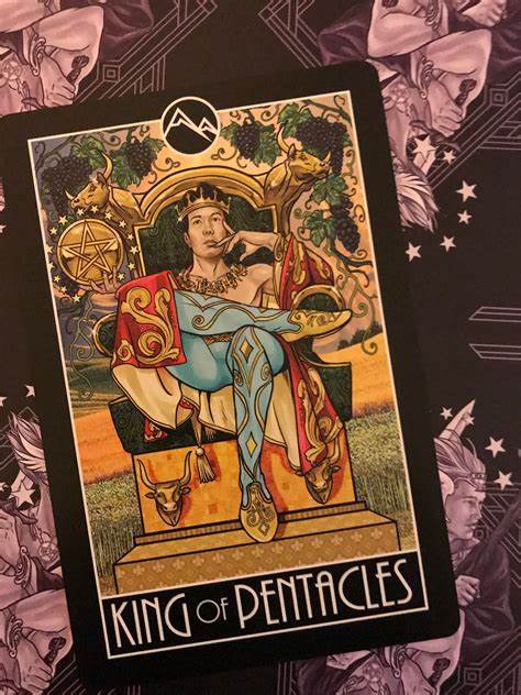 King Of Pentacles: Tarot Card 